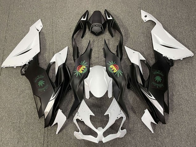 2019-2023 White Black Happy Face Kawasaki ZX6R Motorcycle Fairings