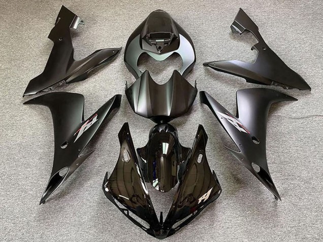 2004-2006 Glossy Black Matte Black Yamaha R1 Motorcycle Fairings