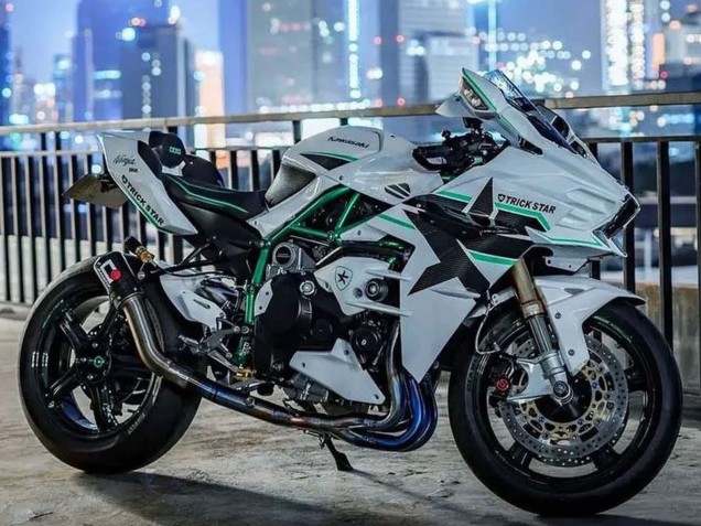2015-2022 White with Green Lines Kawasaki Ninja H2 Motorcycle Fairings