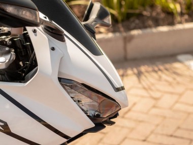 2017-2023 White with Black Stripe Fireblade Honda CBR1000RR Motorcycle Fairings