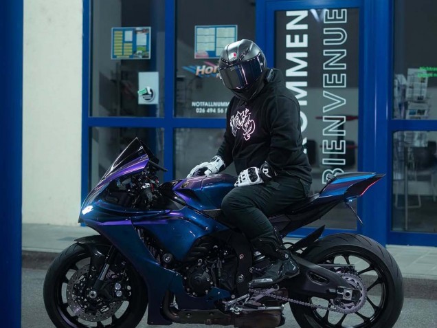 2020-2025 Gradient Blue Purple Yamaha YZF 1000 R1 Motorcycle Fairings