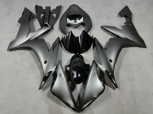 2004-2006 Matte Silver Glossy Black Yamaha YZF 1000 R1 Motorcycle Fairings